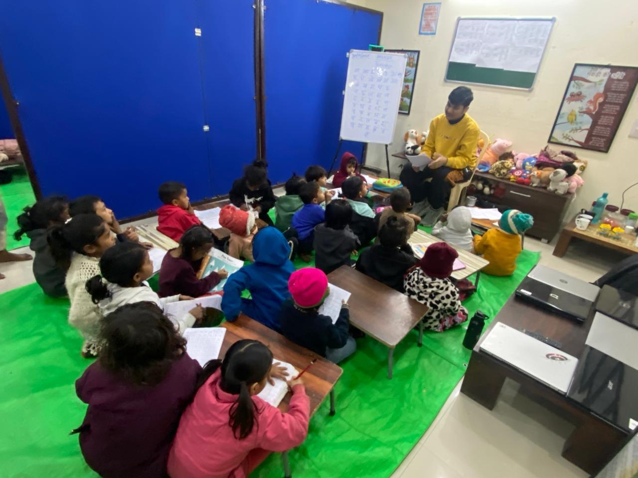 A lesson at Pehla Akshar