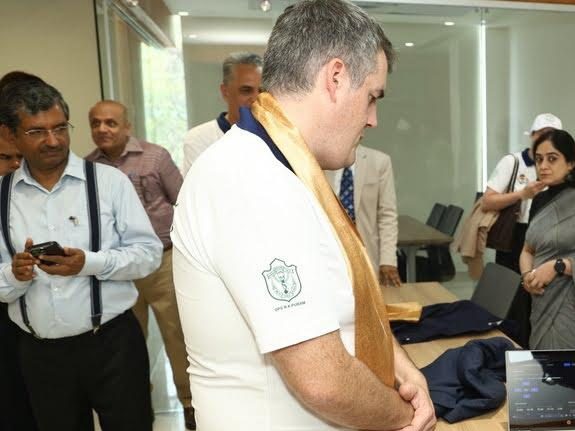 SAFR being shown to visitors at school